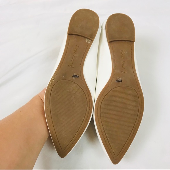 Vintage pointed toe solid white leather flats - Picture 8 of 10